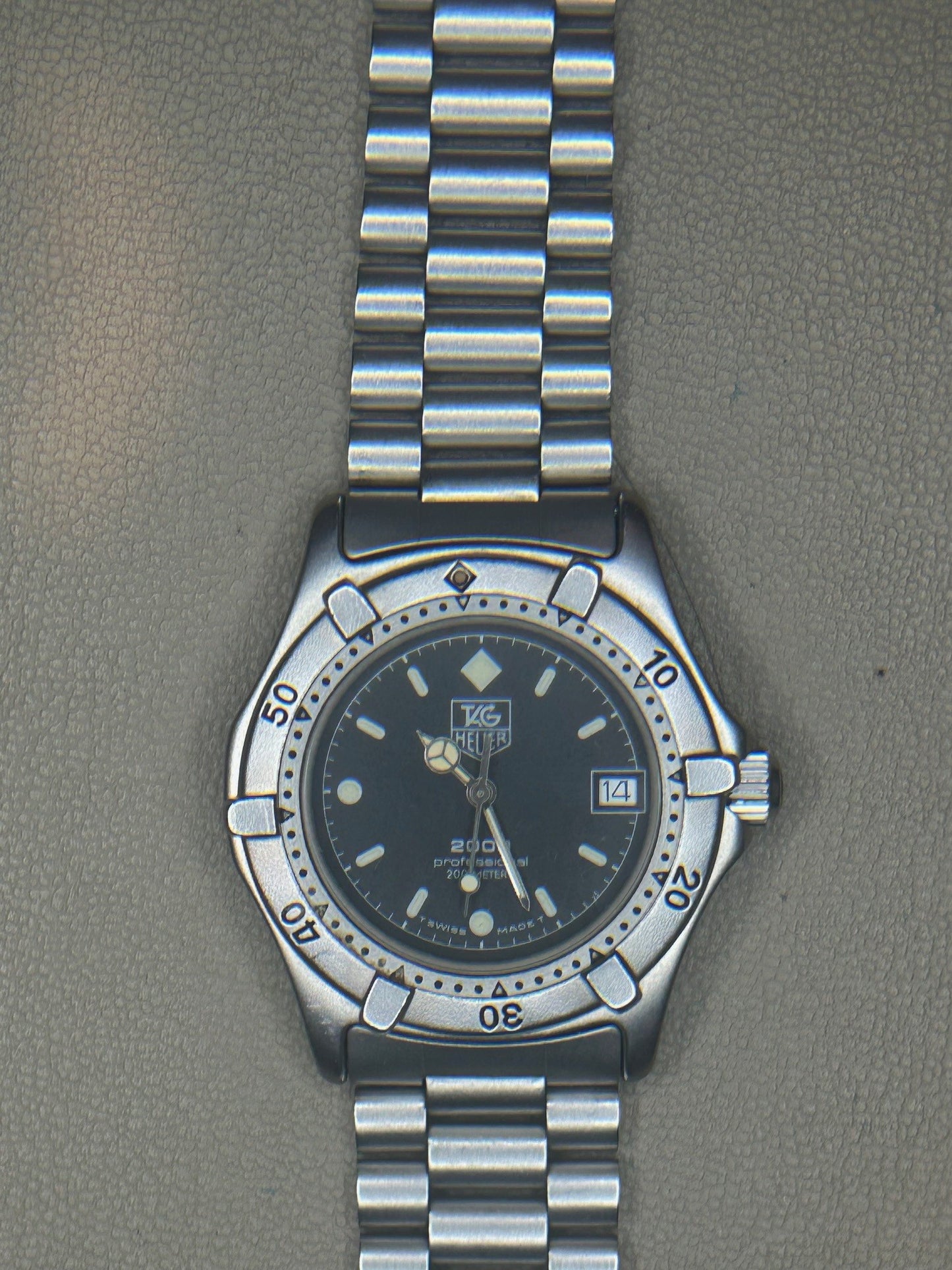 TAG Heuer 2000 Professional Quartz 34mm