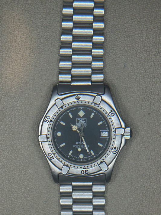 TAG Heuer 2000 Professional Quartz 34mm